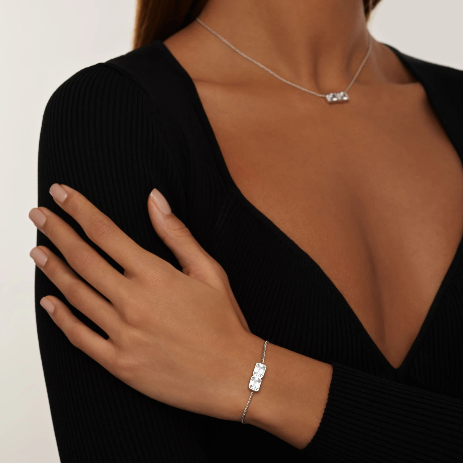 Серебряный браслет Midnight с фианитами в огранке Эмеральд