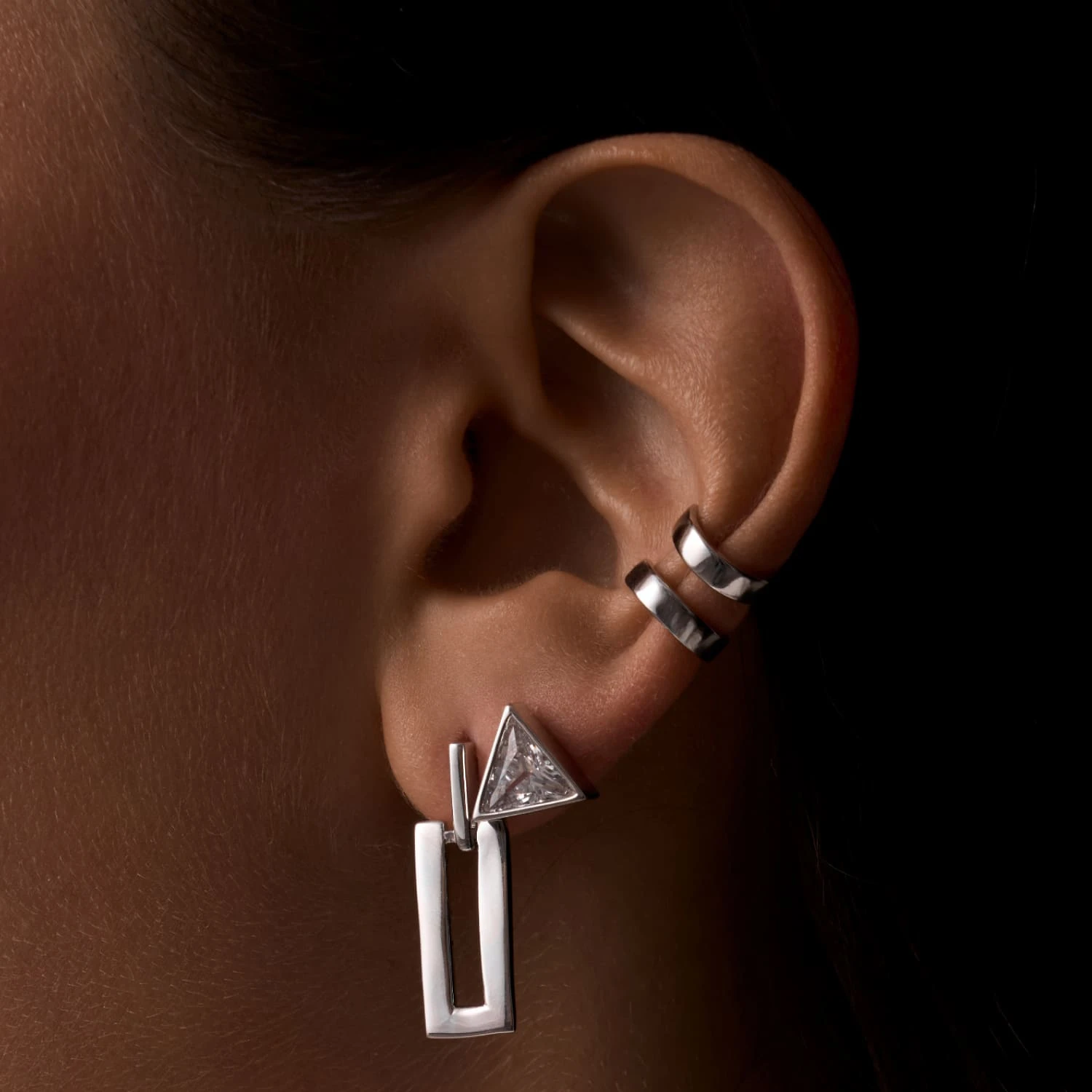 Серьги из серебра с подвесными элементами