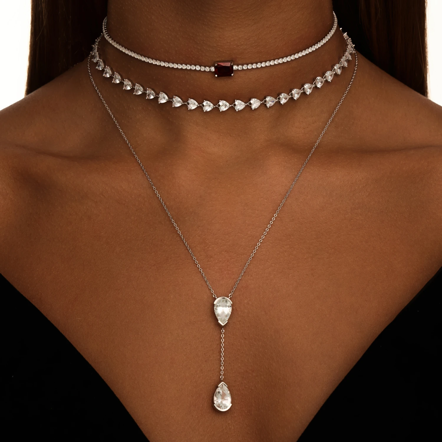Серебряное колье-галстук PURITY с белыми топазами