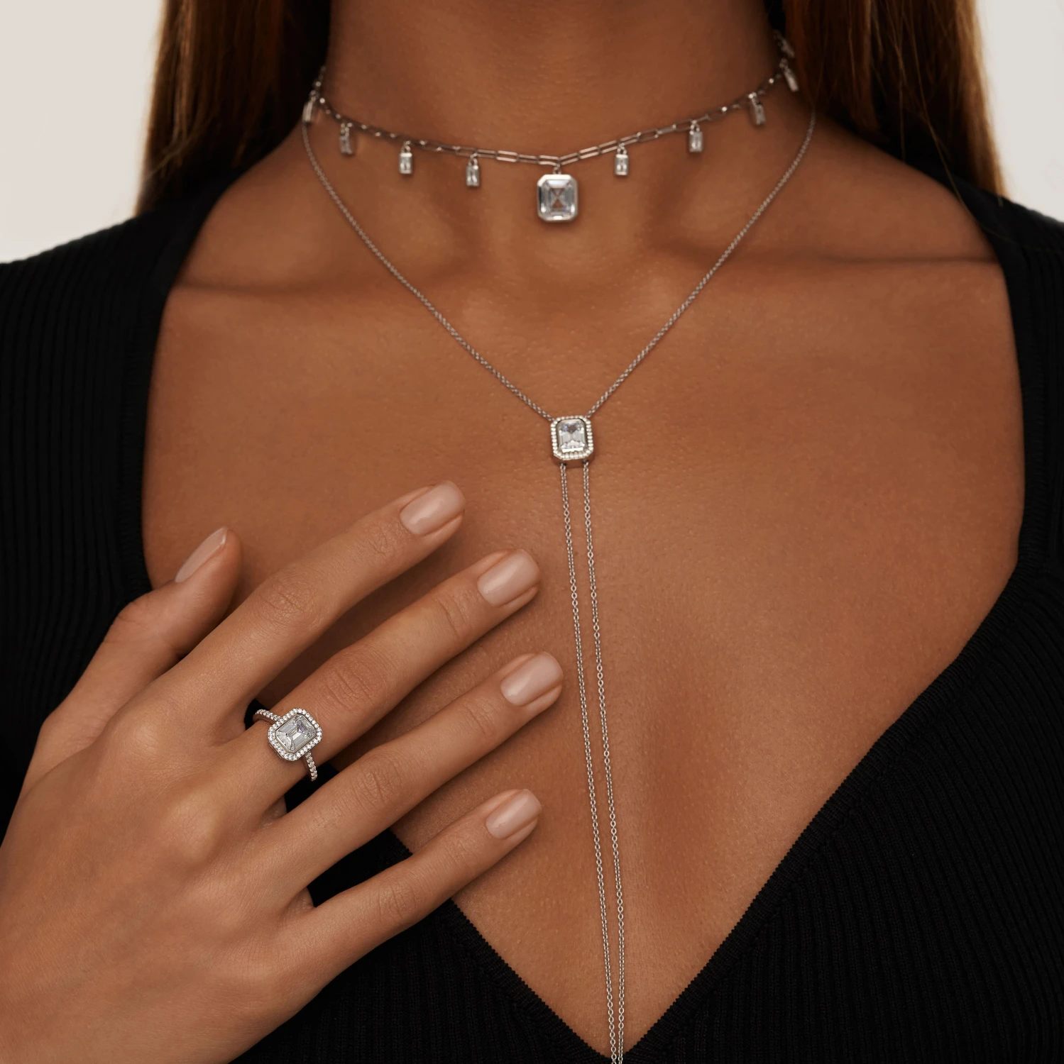 Серебряное кольцо Midnight с фианитами в огранке Эмеральд