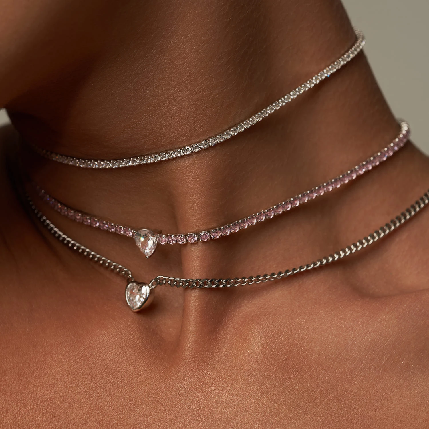 Серебряное колье с фианитом Angel
