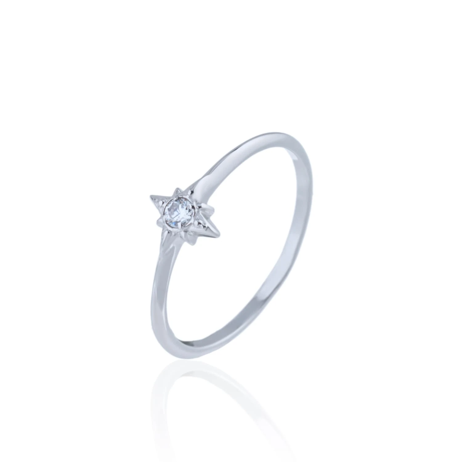 Серебряное кольцо с фианитами