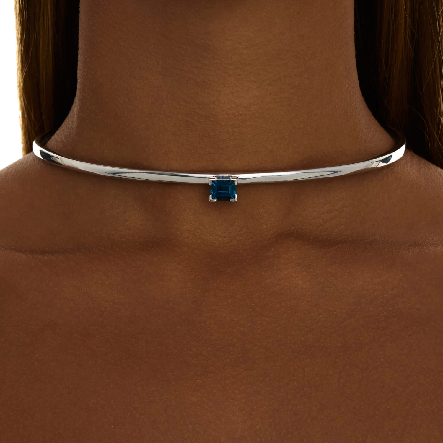 Серебряное жесткое колье PURITY с London топазом