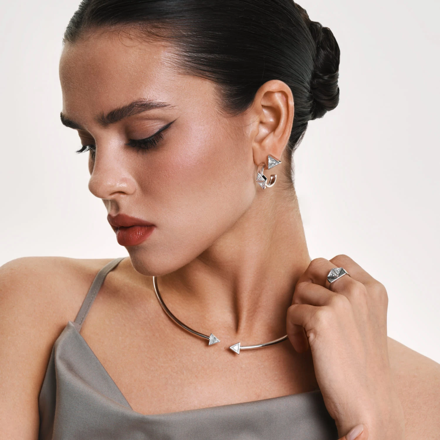 Серьги из серебра с фианитами VENUS
